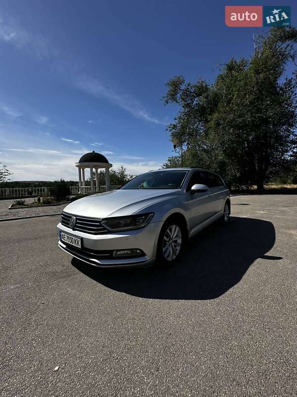 Универсал Volkswagen Passat 2015 в Кривом Роге