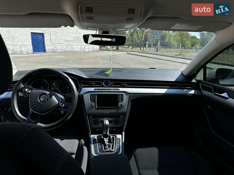 Универсал Volkswagen Passat 2015 в Кривом Роге