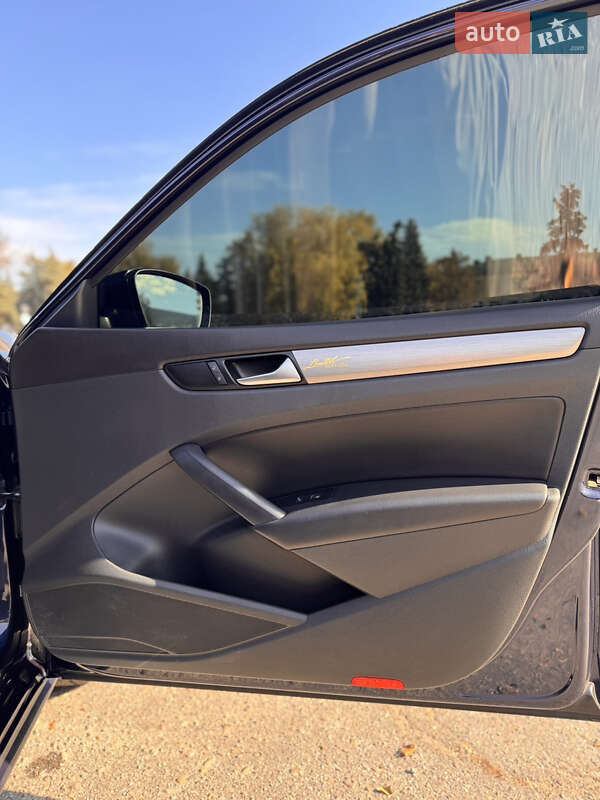 Седан Volkswagen Passat 2014 в Лозовой