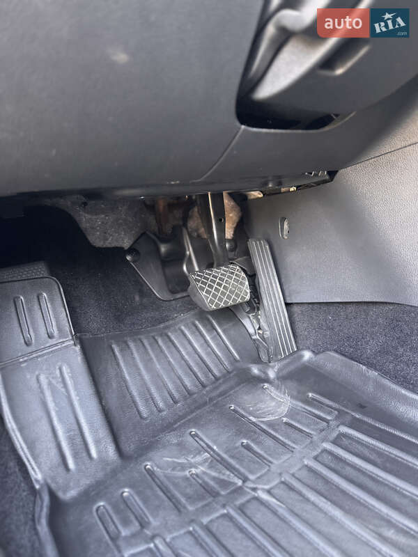 Седан Volkswagen Passat 2014 в Лозовой