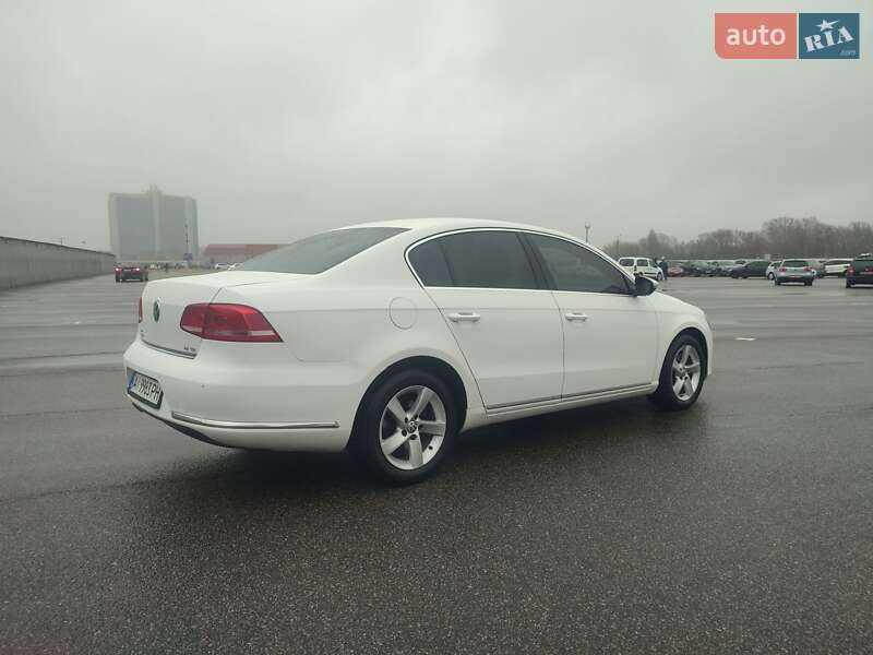 Седан Volkswagen Passat 2013 в Киеве фото 3 Седан Volkswagen Passat 2013 в Киеве