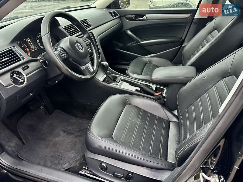 Седан Volkswagen Passat 2014 в Киеве