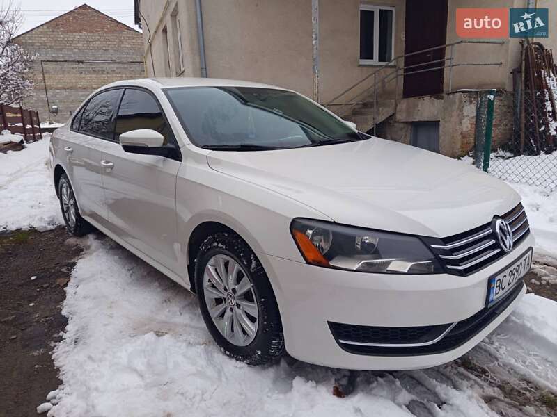 Седан Volkswagen Passat 2014 в Мостиській