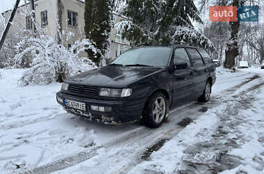 Универсал Volkswagen Passat 1994 в Львове