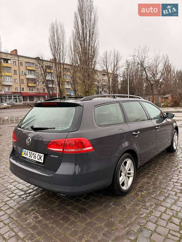 Универсал Volkswagen Passat 2011 в Киеве