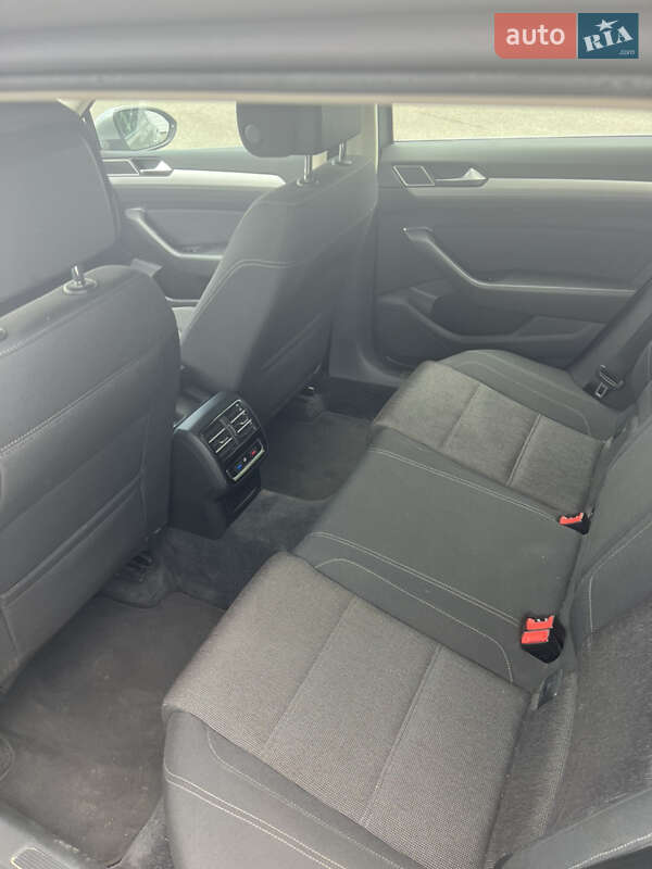 Универсал Volkswagen Passat 2015 в Чернигове