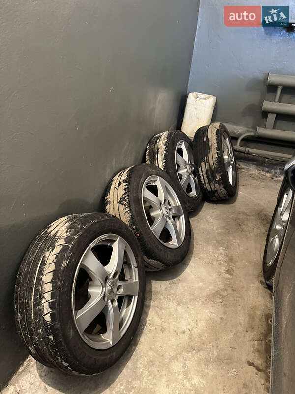 Универсал Volkswagen Passat 2015 в Чернигове