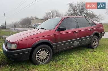 Седан Volkswagen Passat 1990 в Сумах