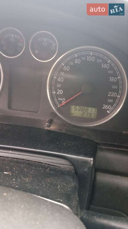 Седан Volkswagen Passat 2003 в Виннице