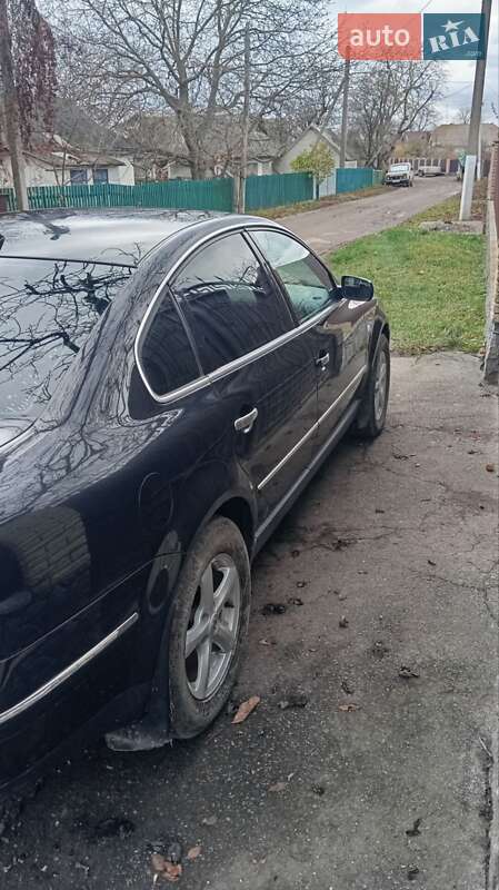 Седан Volkswagen Passat 2003 в Виннице