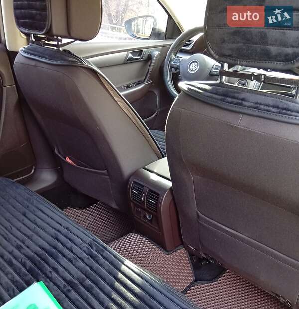 Седан Volkswagen Passat 2012 в Запорожье
