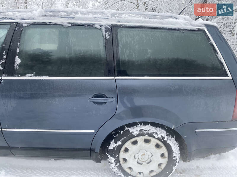 Универсал Volkswagen Passat 2004 в Львове