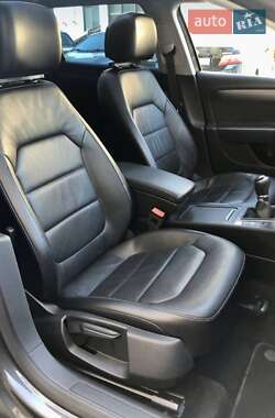 Универсал Volkswagen Passat 2014 в Черновцах