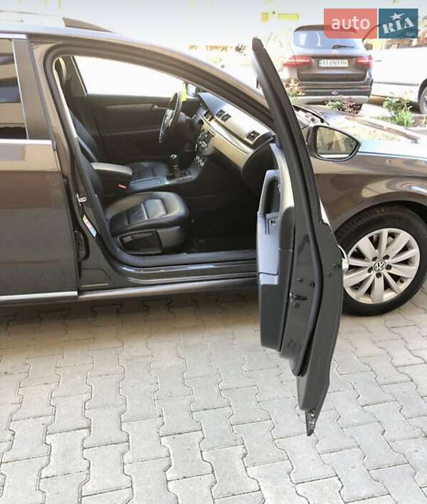 Универсал Volkswagen Passat 2014 в Черновцах