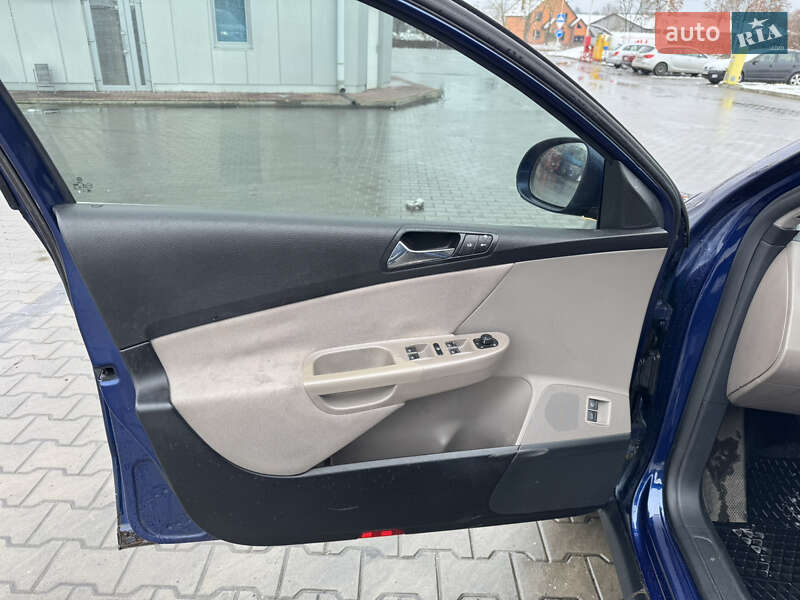 Универсал Volkswagen Passat 2005 в Луцке
