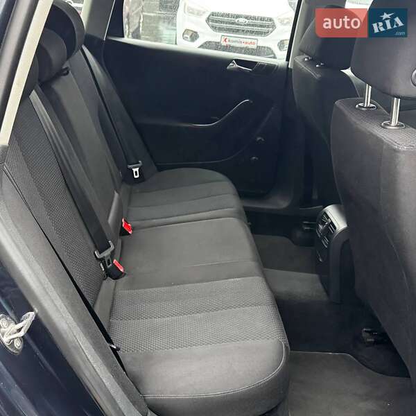 Универсал Volkswagen Passat 2006 в Виннице