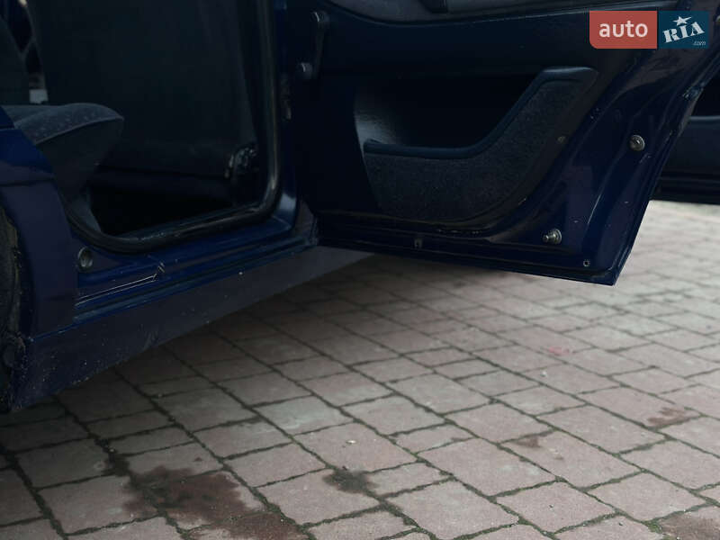 Универсал Volkswagen Passat 1994 в Стрые