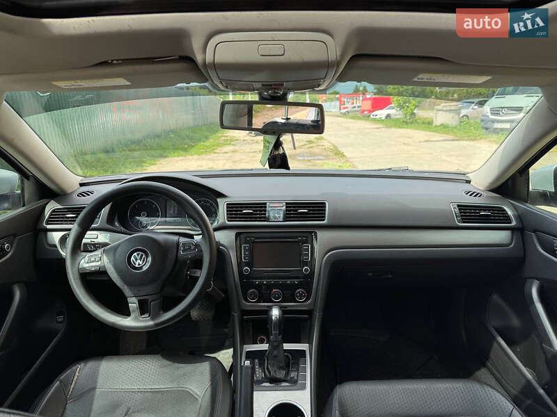 Седан Volkswagen Passat 2013 в Дунаевцах