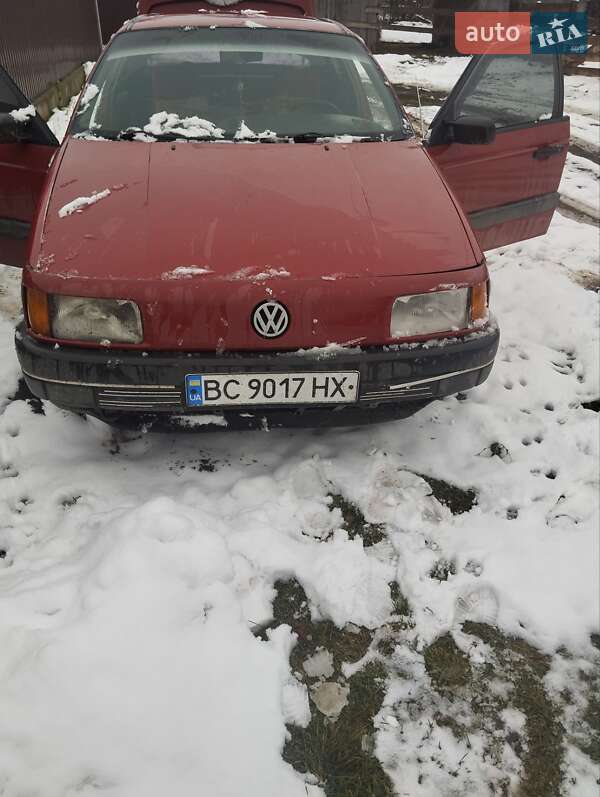 Седан Volkswagen Passat 1991 в Бродах