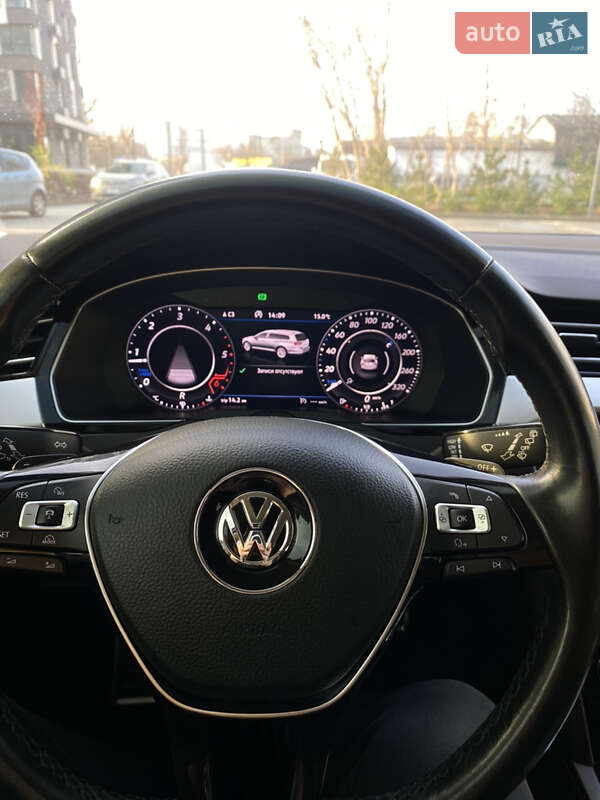 Универсал Volkswagen Passat 2015 в Кропивницком
