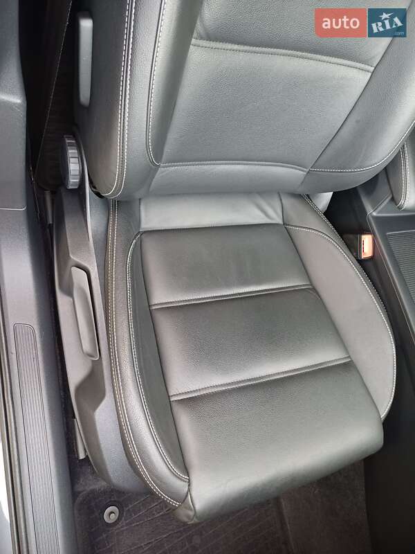 Седан Volkswagen Passat 2018 в Чернівцях