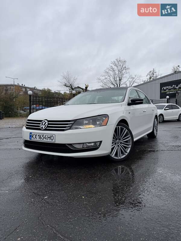 Седан Volkswagen Passat 2014 в Харкові