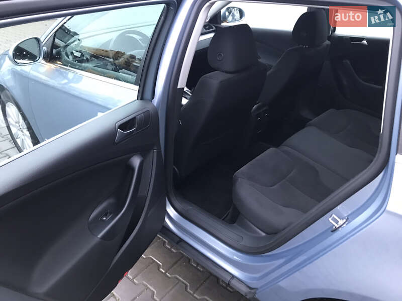 Универсал Volkswagen Passat 2009 в Луцке