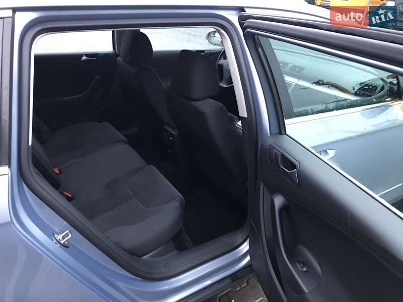 Универсал Volkswagen Passat 2009 в Луцке