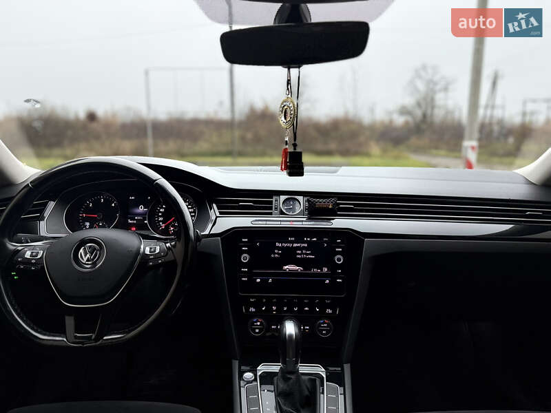 Седан Volkswagen Passat 2018 в Виноградове фото 52 Седан Volkswagen Passat 2018 в Виноградове