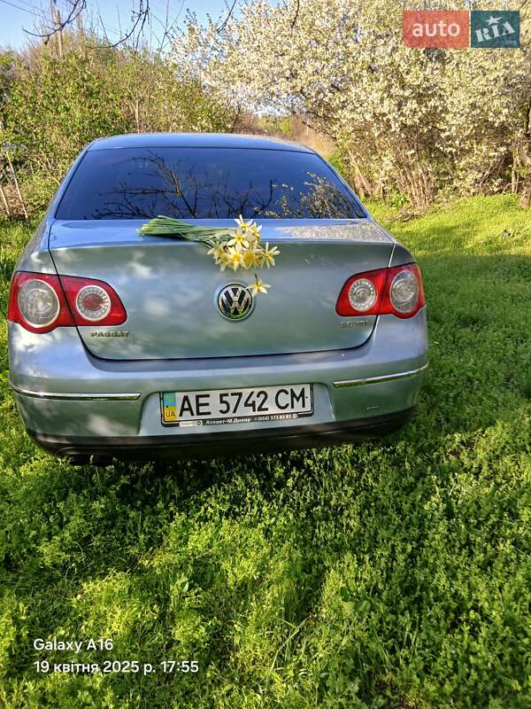 Седан Volkswagen Passat 2007 в Днепре