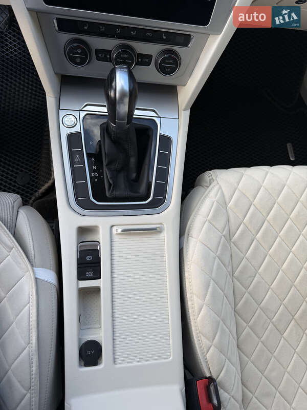 Універсал Volkswagen Passat 2018 в Вінниці