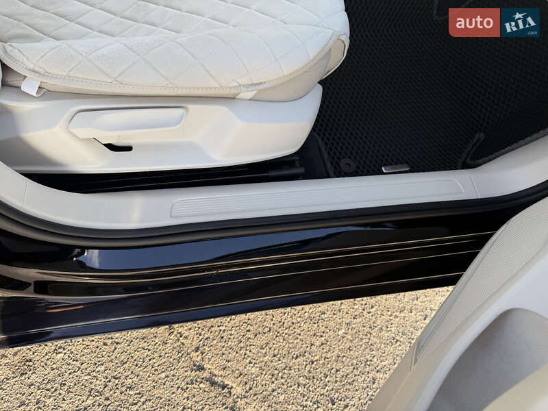 Універсал Volkswagen Passat 2018 в Вінниці