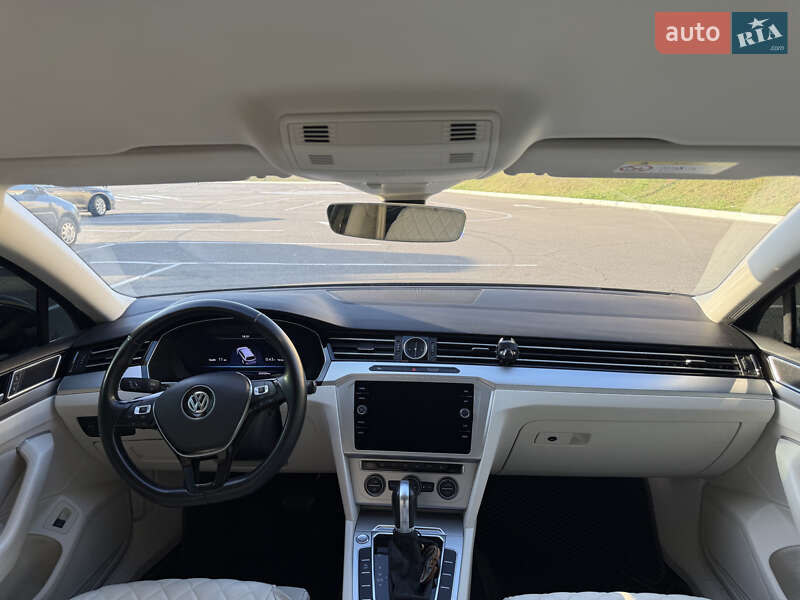 Універсал Volkswagen Passat 2018 в Вінниці