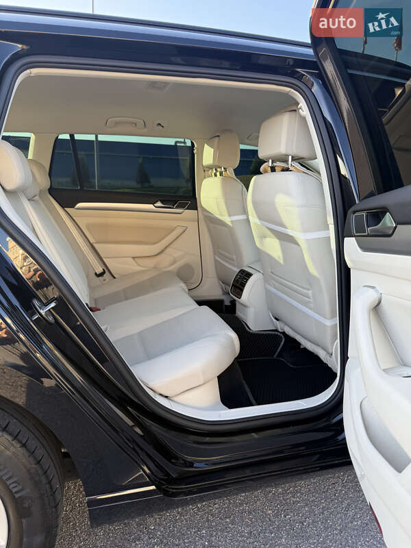 Універсал Volkswagen Passat 2018 в Вінниці