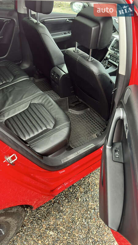 Универсал Volkswagen Passat 2011 в Смеле