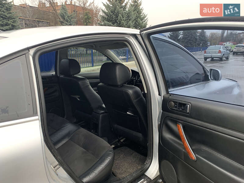 Седан Volkswagen Passat 2003 в Прилуках