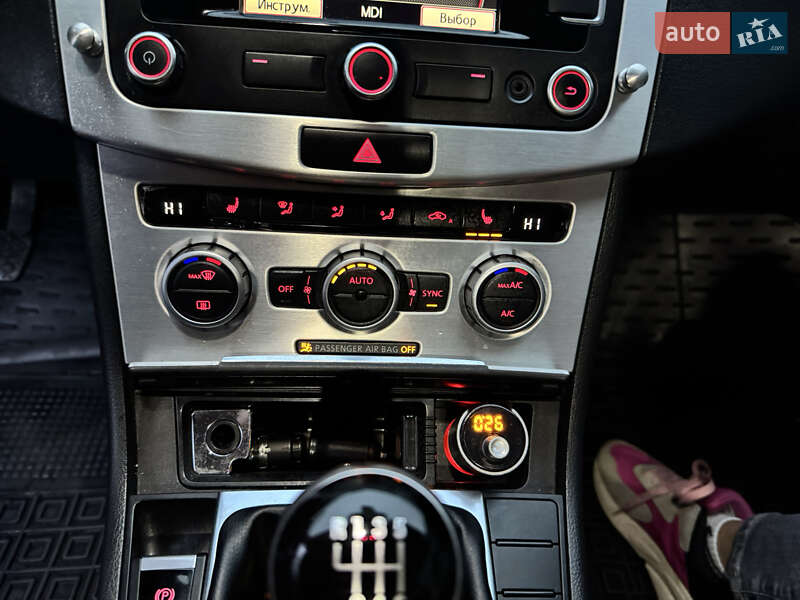 Универсал Volkswagen Passat 2012 в Виннице