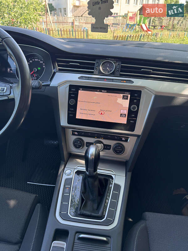 Универсал Volkswagen Passat 2017 в Великой Багачке фото 12 Универсал Volkswagen Passat 2017 в Великой Багачке