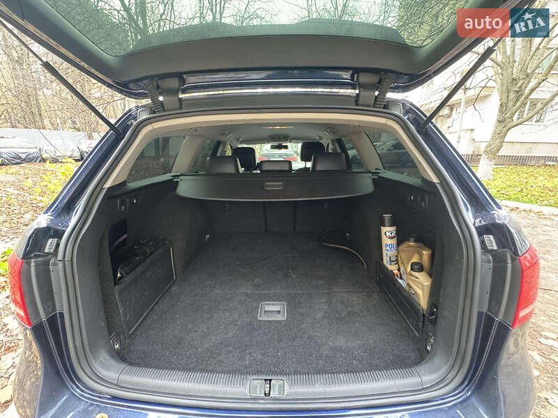 Универсал Volkswagen Passat 2011 в Одессе