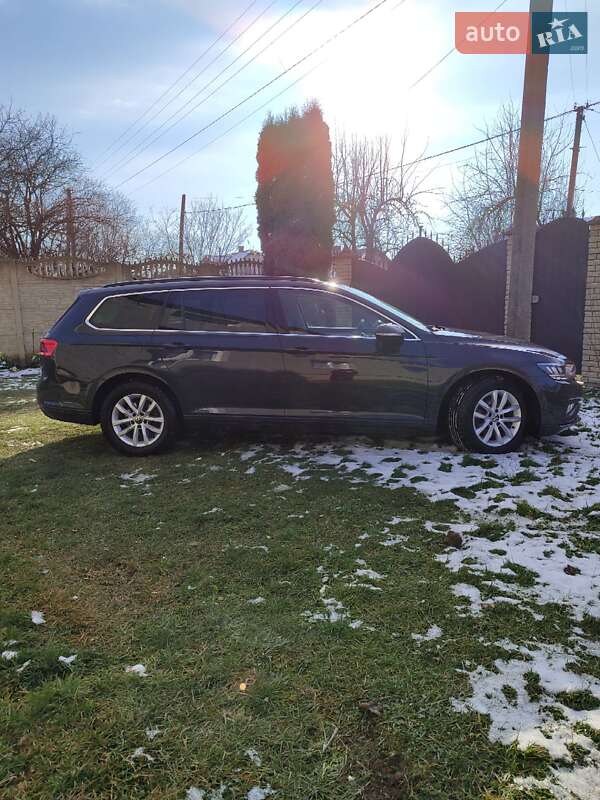 Универсал Volkswagen Passat 2021 в Луцке фото 4 Универсал Volkswagen Passat 2021 в Луцке