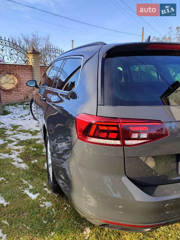 Универсал Volkswagen Passat 2021 в Луцке фото 11 Универсал Volkswagen Passat 2021 в Луцке