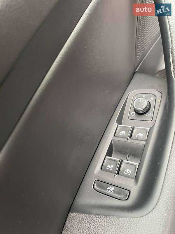 Седан Volkswagen Passat 2015 в Ужгороде фото 12 Седан Volkswagen Passat 2015 в Ужгороде