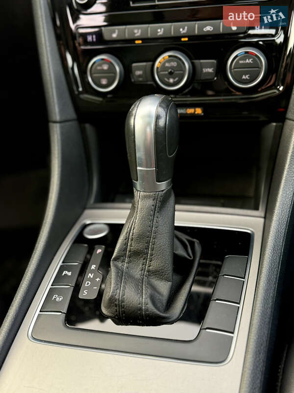 Седан Volkswagen Passat 2020 в Киеве фото 25 Седан Volkswagen Passat 2020 в Киеве