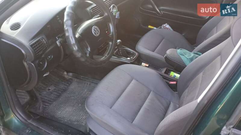 Универсал Volkswagen Passat 2000 в Виннице