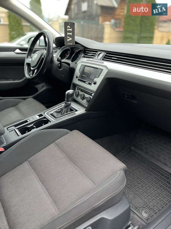 Универсал Volkswagen Passat 2014 в Золочеве
