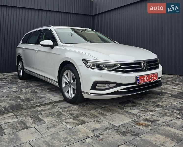 Volkswagen Passat 2022