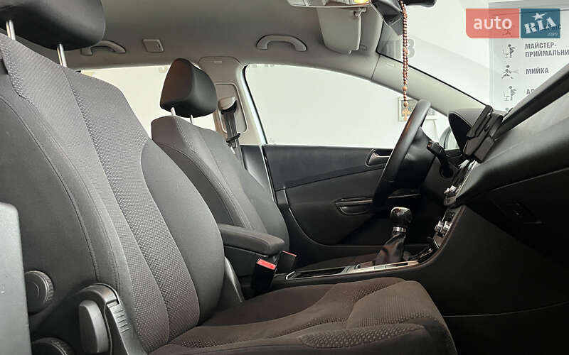 Универсал Volkswagen Passat 2010 в Шептицькому