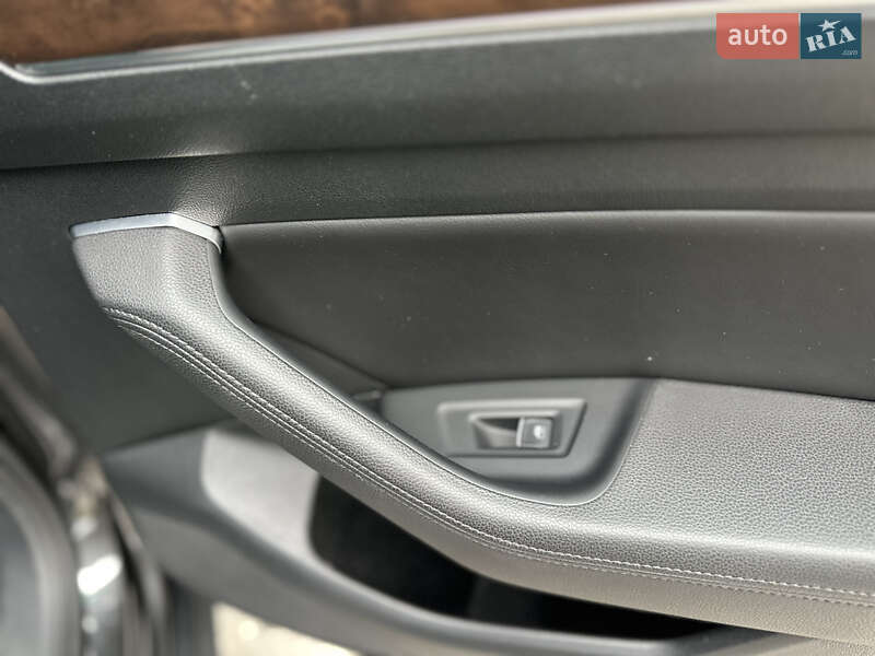 Седан Volkswagen Passat 2018 в Киеве