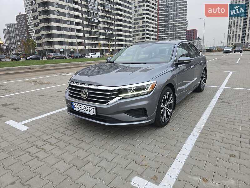 Седан Volkswagen Passat 2020 в Києві