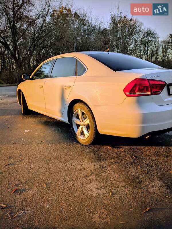 Седан Volkswagen Passat 2015 в Полтаве